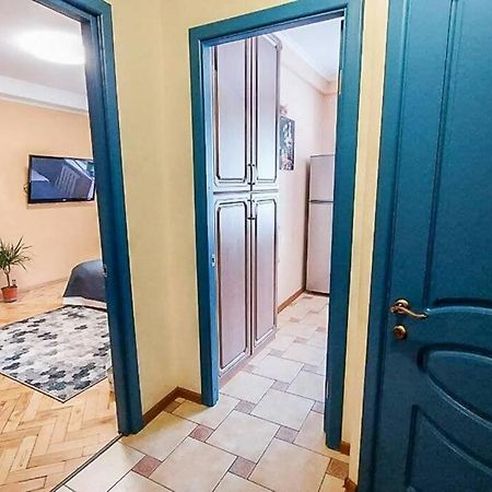 Appartement Cozy Flat à Kiev Extérieur photo