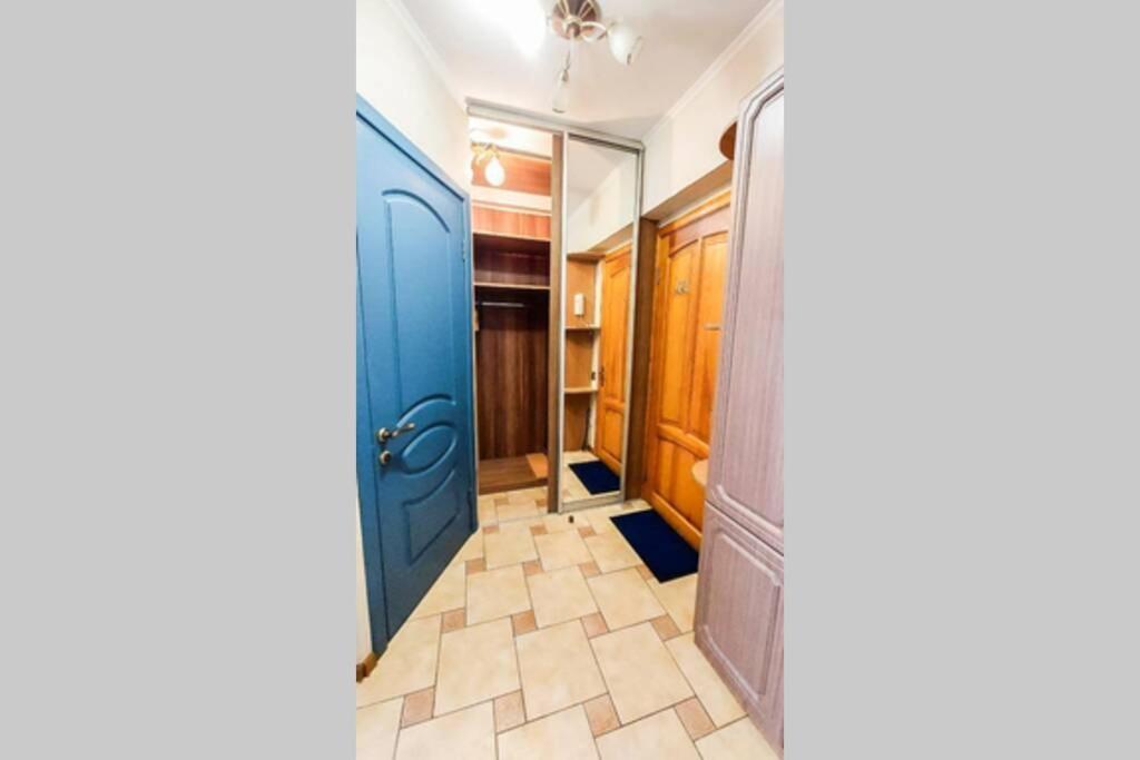 Appartement Cozy Flat à Kiev Extérieur photo