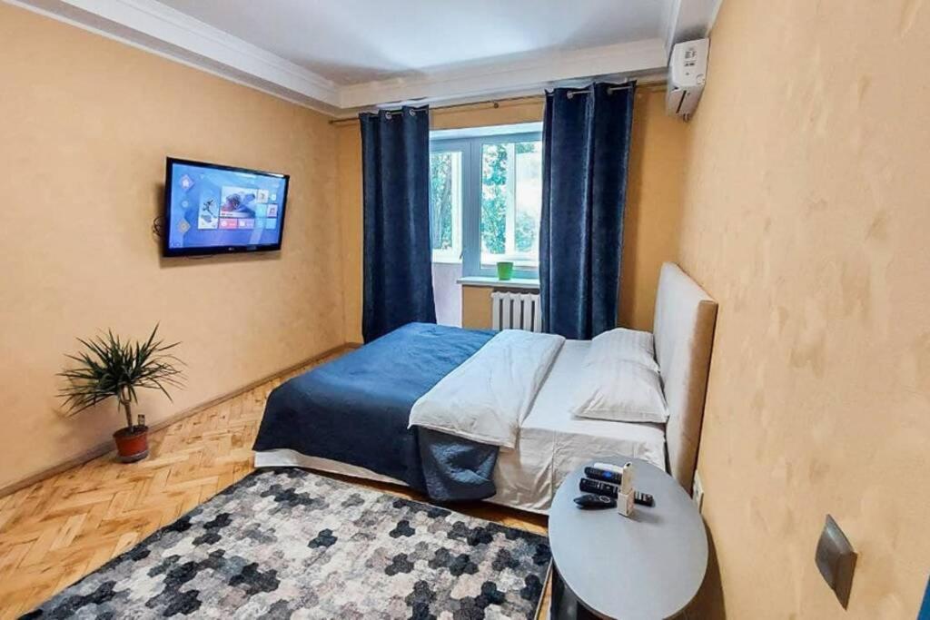 Appartement Cozy Flat à Kiev Extérieur photo